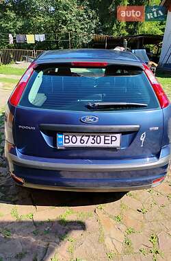 Хэтчбек Ford Focus 2006 в 