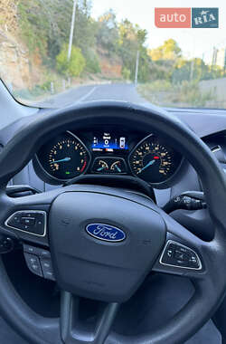 Седан Ford Focus 2015 в 