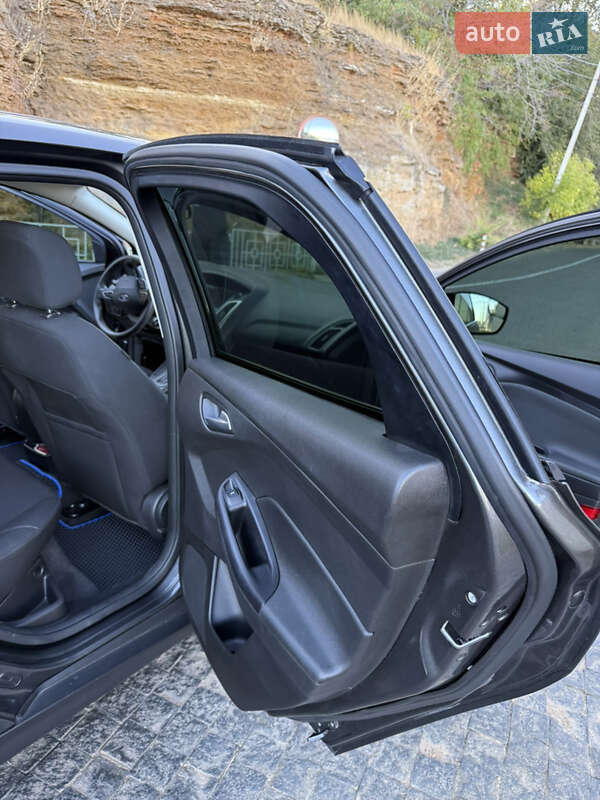 Седан Ford Focus 2015 в Одессе фото 19 Седан Ford Focus 2015 в Одессе