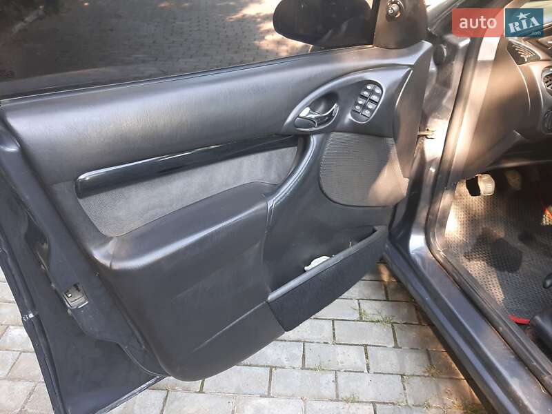 Седан Ford Focus 2004 в Харькове фото 2 Седан Ford Focus 2004 в Харькове