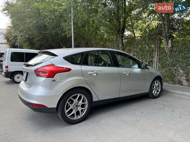 Хэтчбек Ford Focus 2015 в Днепре фото 7 Хэтчбек Ford Focus 2015 в Днепре