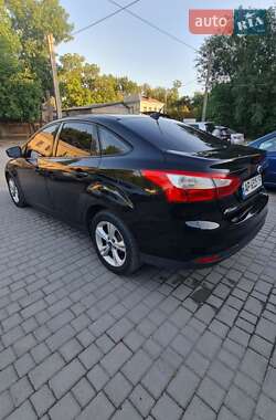 Седан Ford Focus 2012 в 