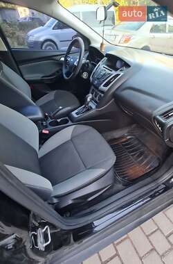 Седан Ford Focus 2012 в 