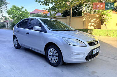 Хетчбек Ford Focus 2011 в 