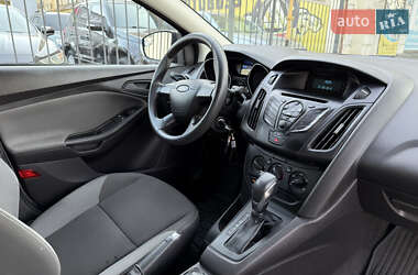 Седан Ford Focus 2012 в 