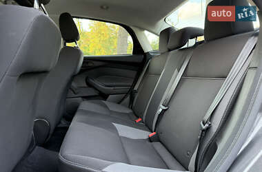 Седан Ford Focus 2012 в 