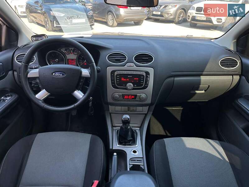 Хэтчбек Ford Focus 2010 в Львове фото 25 Хэтчбек Ford Focus 2010 в Львове