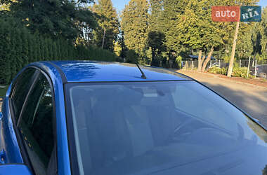 Хэтчбек Ford Focus 2010 в 