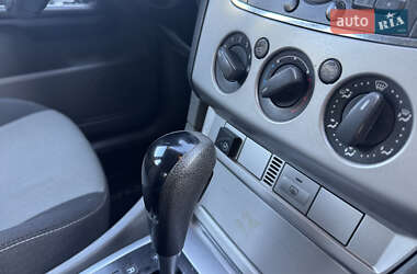 Хэтчбек Ford Focus 2010 в 