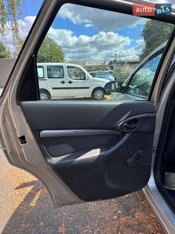 Універсал Ford Focus 2001 в Миронівці фото 10 Універсал Ford Focus 2001 в Миронівці