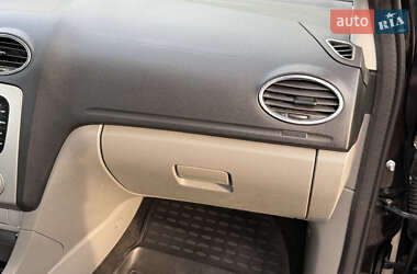 Универсал Ford Focus 2010 в 