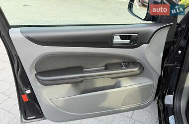 Универсал Ford Focus 2010 в 