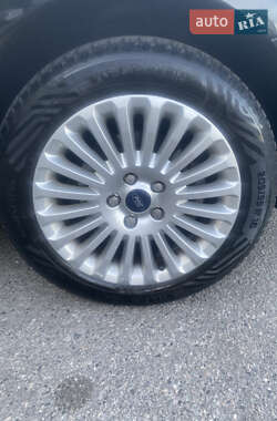 Универсал Ford Focus 2010 в 