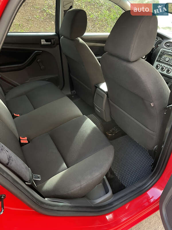 Хэтчбек Ford Focus 2007 в Тернополе фото 6 Хэтчбек Ford Focus 2007 в Тернополе