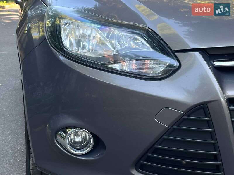 Хэтчбек Ford Focus 2012 в Киеве фото 4 Хэтчбек Ford Focus 2012 в Киеве