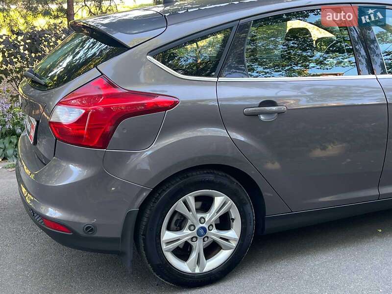 Хэтчбек Ford Focus 2012 в Киеве фото 15 Хэтчбек Ford Focus 2012 в Киеве