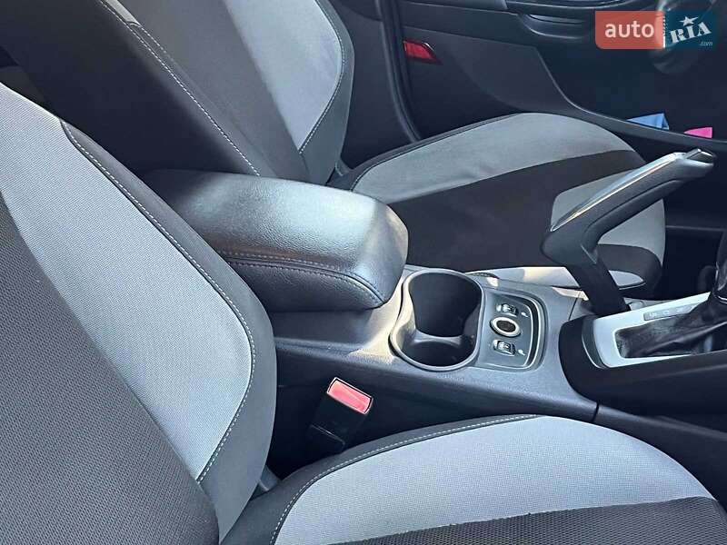 Хэтчбек Ford Focus 2012 в Киеве фото 22 Хэтчбек Ford Focus 2012 в Киеве