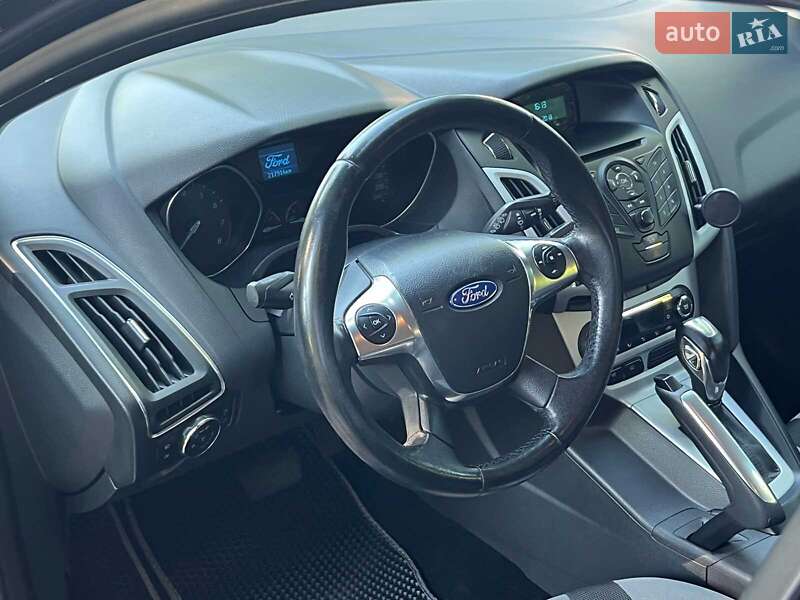 Хэтчбек Ford Focus 2012 в Киеве фото 34 Хэтчбек Ford Focus 2012 в Киеве