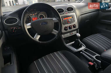 Универсал Ford Focus 2010 в 