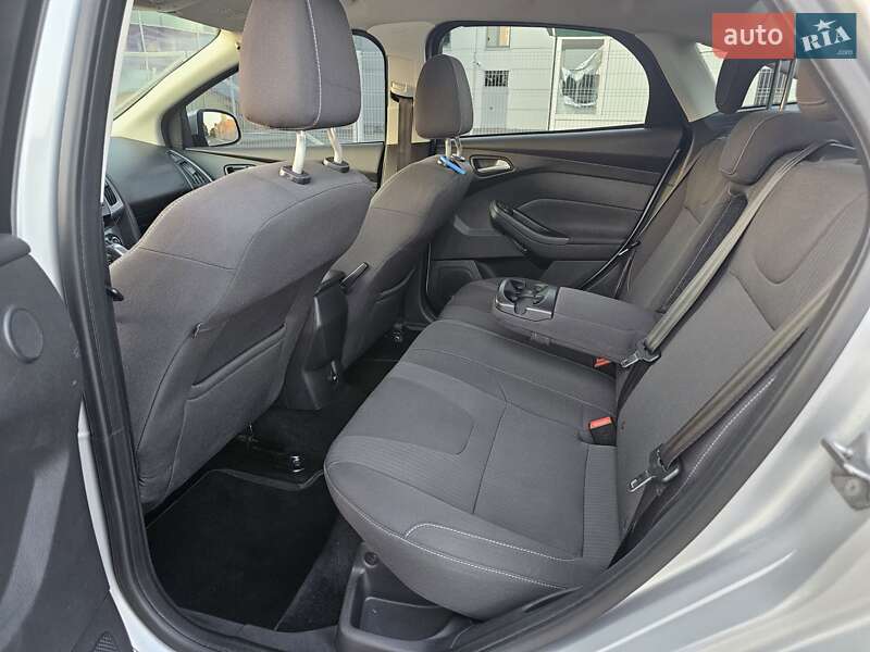 Седан Ford Focus 2011 в Днепре фото 25 Седан Ford Focus 2011 в Днепре