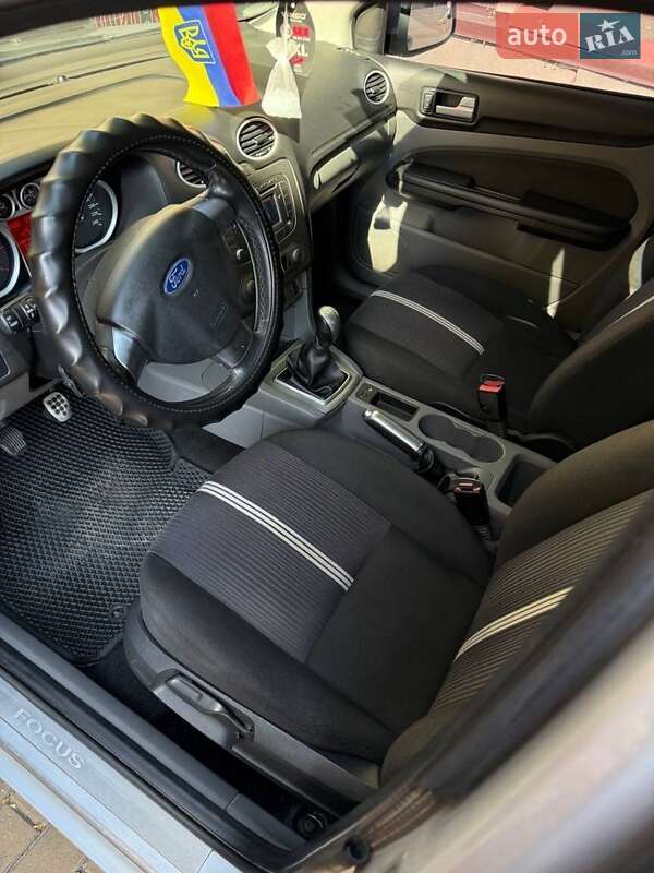Ford Focus 2010