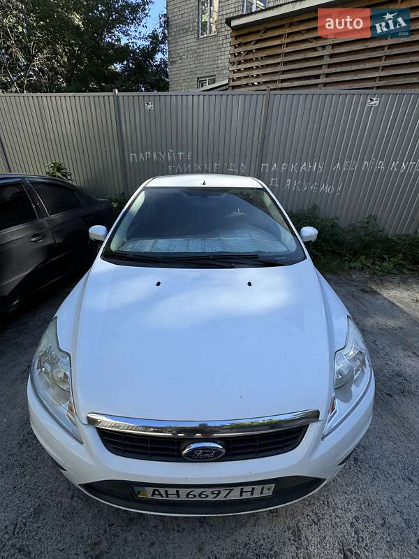 Хэтчбек Ford Focus 2011 в Киеве