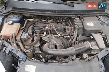 Хэтчбек Ford Focus 2006 в 