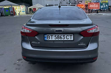 Седан Ford Focus 2013 в 