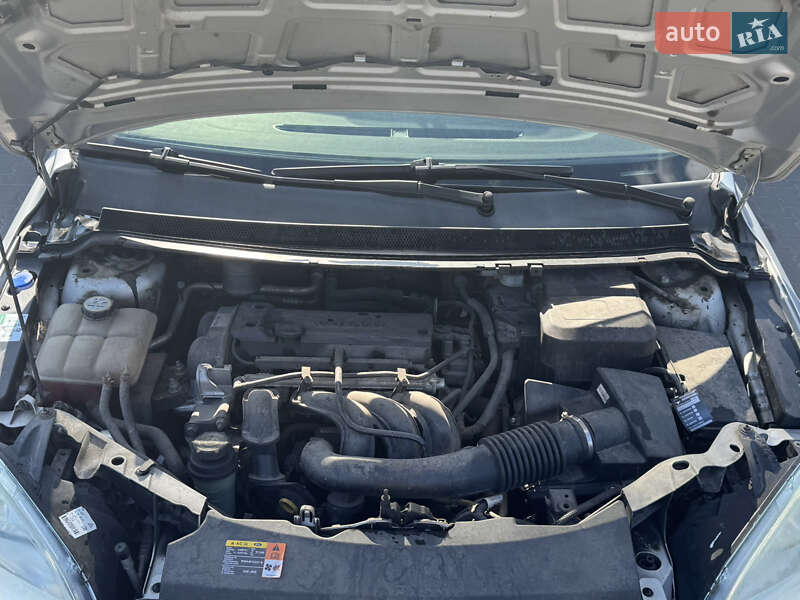 Хэтчбек Ford Focus 2005 в Белой Церкви фото 20 Хэтчбек Ford Focus 2005 в Белой Церкви