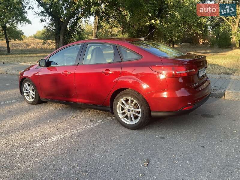 Седан Ford Focus 2015 в Кропивницком