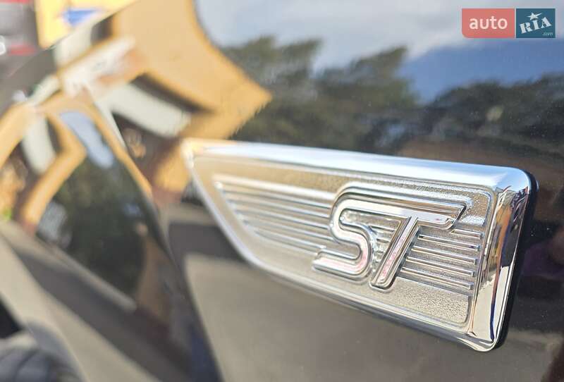 Хэтчбек Ford Focus 2007 в Ужгороде