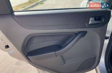 Хэтчбек Ford Focus 2007 в 