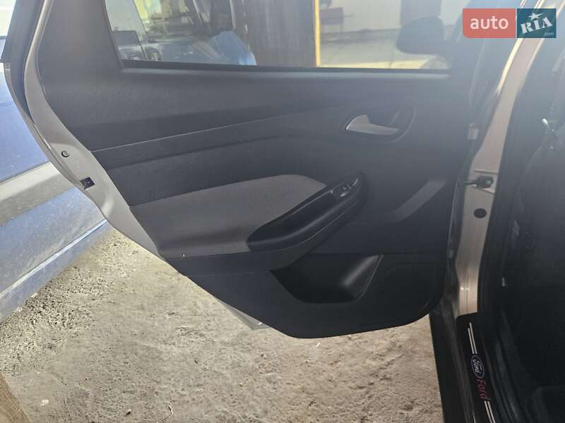 Універсал Ford Focus 2014 в Івано-Франківську фото 18 Універсал Ford Focus 2014 в Івано-Франківську