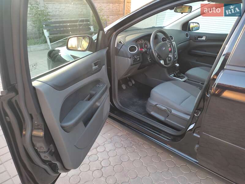 Универсал Ford Focus 2007 в Турбовом фото 2 Универсал Ford Focus 2007 в Турбовом