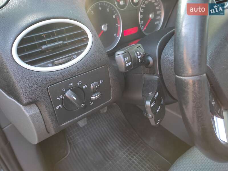 Универсал Ford Focus 2007 в Турбовом фото 12 Универсал Ford Focus 2007 в Турбовом