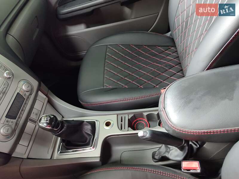 Универсал Ford Focus 2009 в Сколе фото 17 Универсал Ford Focus 2009 в Сколе