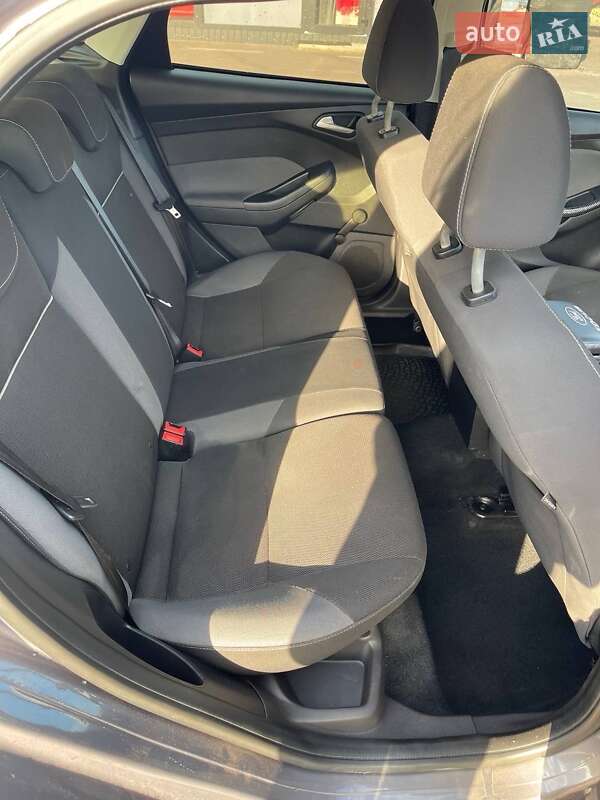 Хетчбек Ford Focus 2014 в Софіївській Борщагівці