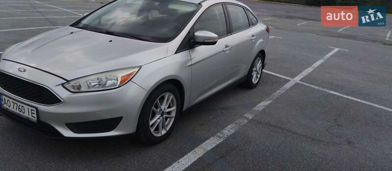 Седан Ford Focus 2017 в Ужгороді