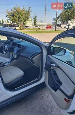 Седан Ford Focus 2018 в 