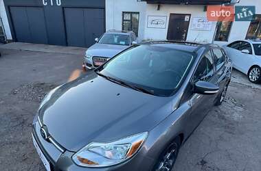 Седан Ford Focus 2014 в 