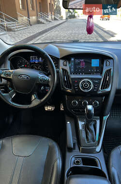 Хэтчбек Ford Focus 2014 в 