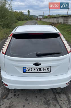 Хэтчбек Ford Focus 2008 в 