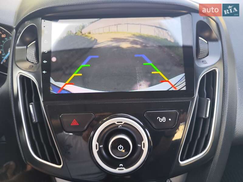 Хэтчбек Ford Focus 2014 в Киеве