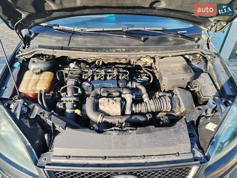 Хэтчбек Ford Focus 2006 в Одессе