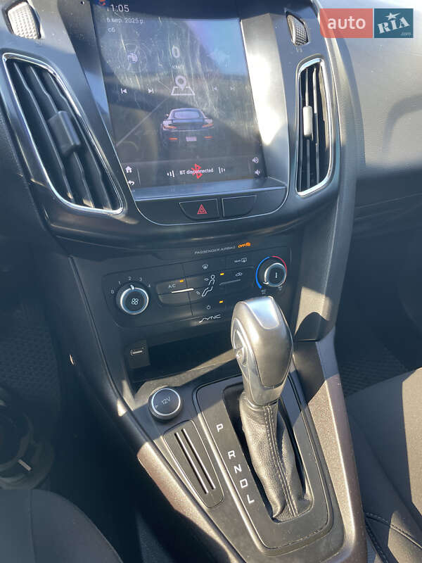 Седан Ford Focus 2015 в Черкасах