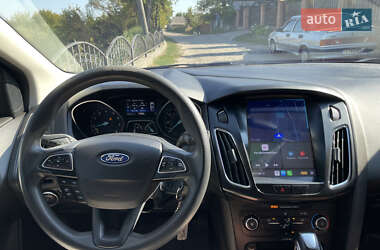 Седан Ford Focus 2015 в Черкассах