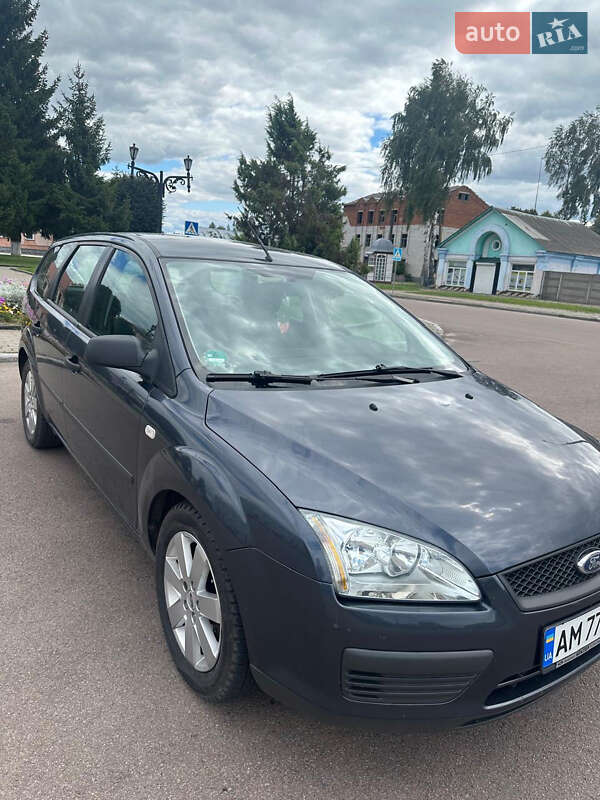 Универсал Ford Focus 2006 в Городне