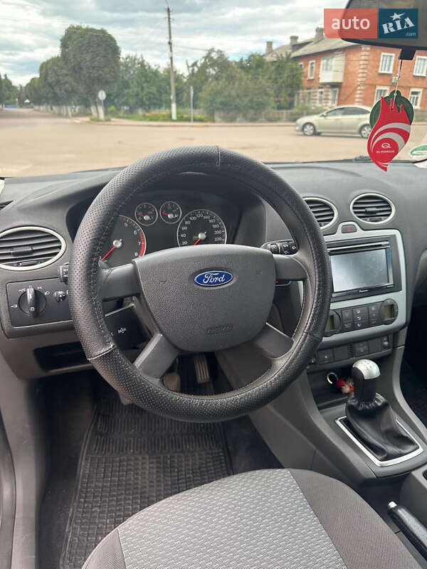 Универсал Ford Focus 2006 в Городне