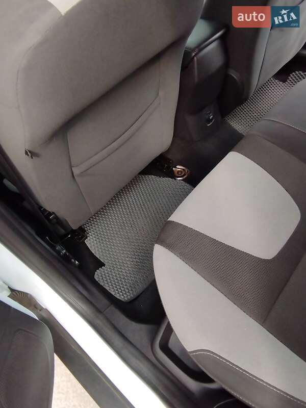 Хетчбек Ford Focus 2013 в Дніпрі