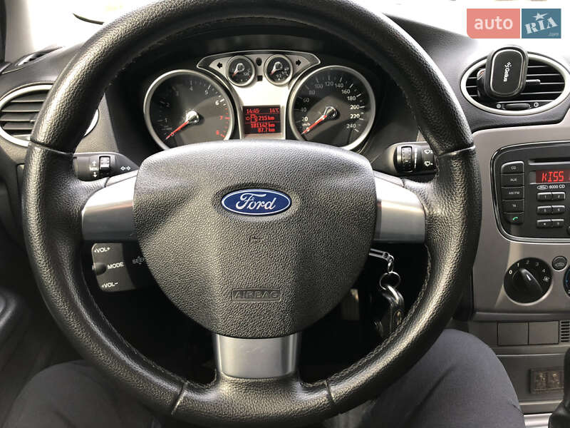 Хэтчбек Ford Focus 2010 в Полтаве фото 13 Хэтчбек Ford Focus 2010 в Полтаве